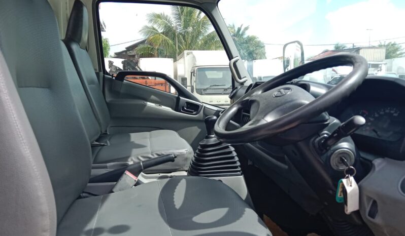 2012 Hino XZU720R (UBS) Kargo Am 20’4 full