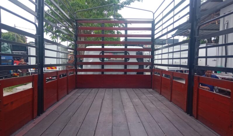 2021 Mitsubishi Fuso FE85PG WOODEN CARGO WITH STEEL RAILING 16’9 full