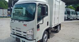 2015 Isuzu NLR55UEE Aluminium Box 10′