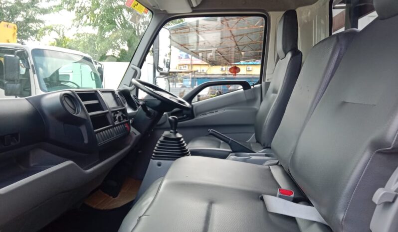 2023 Hino XZC730R Kargo Am 18′ TipTop Condition full