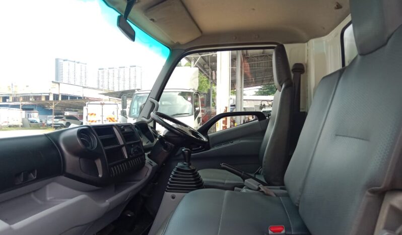 2012 Hino WU710R Aluminium Box 14’8 full