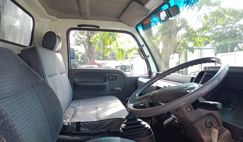 2009 Nissan UD YU41T5 KARGO AM 16’3 Sell As Condition full