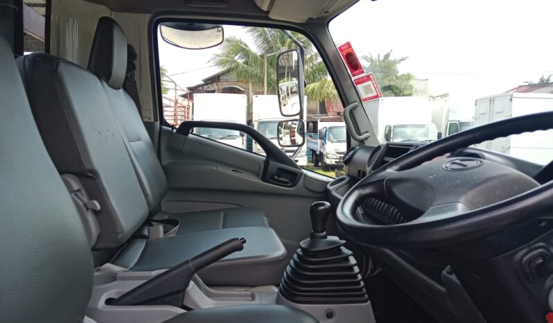 2023 Hino XZC730R Kargo Am 18′ TipTop Condition full