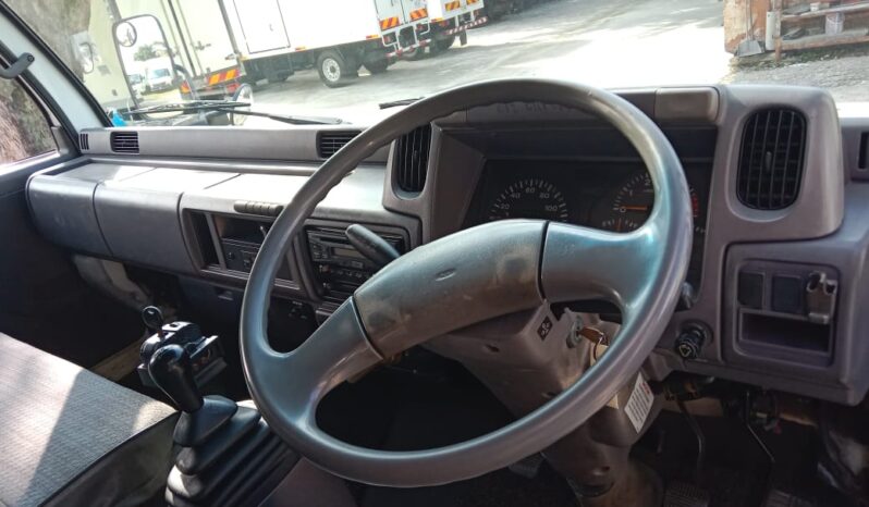 2009 Nissan UD YU41T5 KARGO AM 16’3 Sell As Condition full