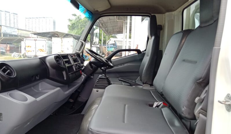 2016 Hino XZU720R Curtain Sider 17′ full