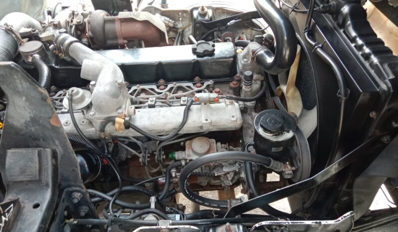 2009 Nissan UD YU41T5 KARGO AM 16’3 Sell As Condition full