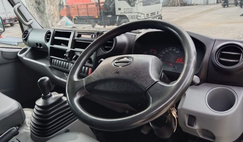 2016 Hino XZU720R Curtain Sider 17′ full