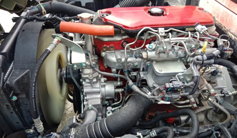 2023 Hino XZC730R Kargo Am 18′ TipTop Condition full