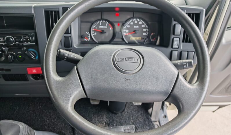 2016 Isuzu NPR75UKH Kargo Am 16’7 Tiptop Condition full