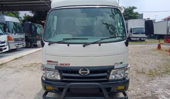 2013 Hino WU302R (UBS) Alu Box 13′ (1 LHS Door) full