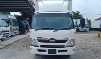2016/17 Hino WU720R Aluminium Box 16’11 full