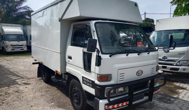 2000 Daihatsu Delta V58R-HS LUTON BOX 10’1 Sell As Condition full