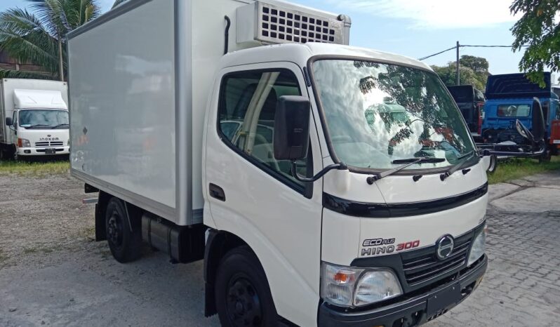 2011 Hino WU300R Freezer Box 10’4 full