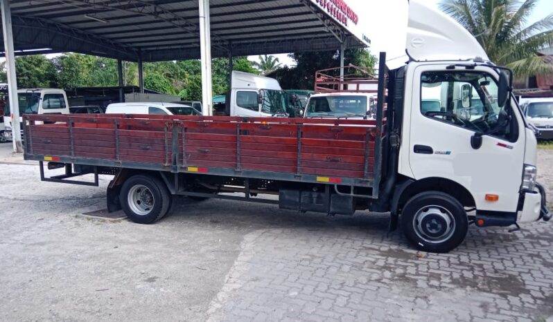 2023 Hino XZC730R Kargo Am 18′ TipTop Condition full