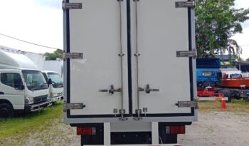 2018 Isuzu NPR81UKH FREEZER BOX 16′ (1 LHS Door) full