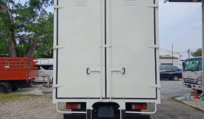 2016/17 Hino WU720R Aluminium Box 16’11 full