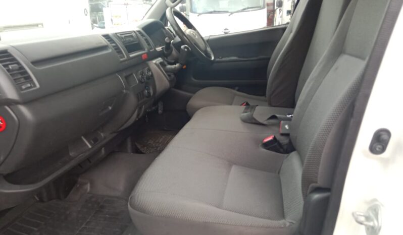 2015 Toyota Hiace Panel Van 2.5 (D) full