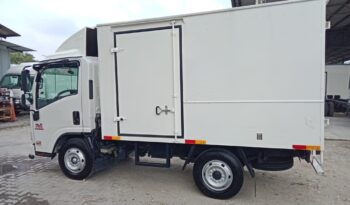 2024 Isuzu NLR77UEE Alu Box 10’3 Super TipTop Condition full