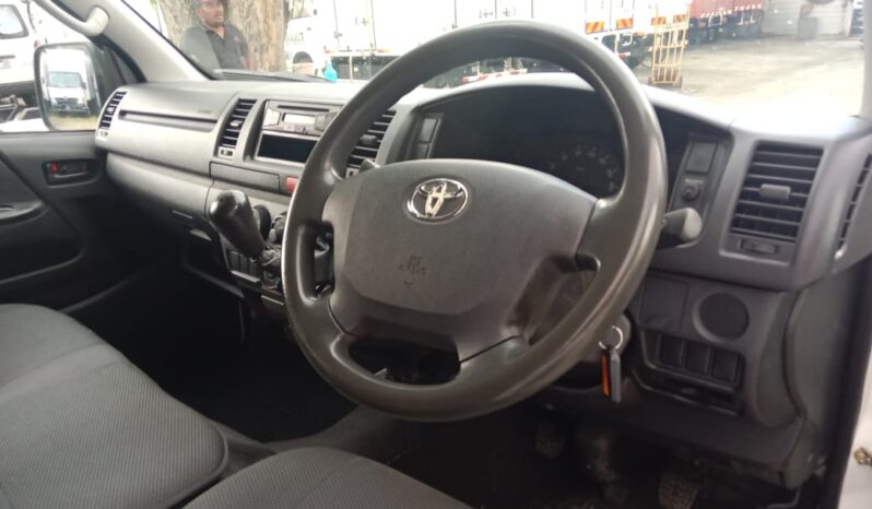 2015 Toyota Hiace Panel Van 2.5 (D) full