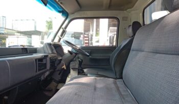 2009 Nissan UD YU41T5 KARGO AM 16’3 Sell As Condition full