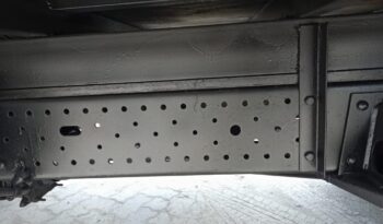 2015 Isuzu NLR55UEE Aluminium Box 10′ full