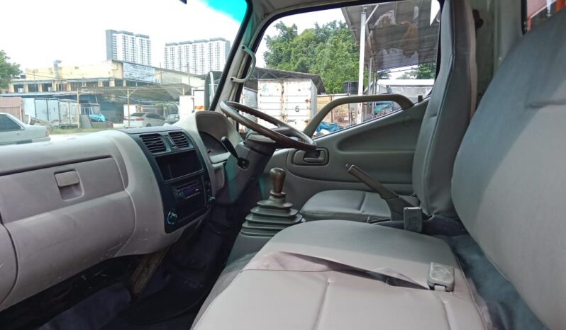 2013/14 Hino WU302R KARGO AM 10’4 full