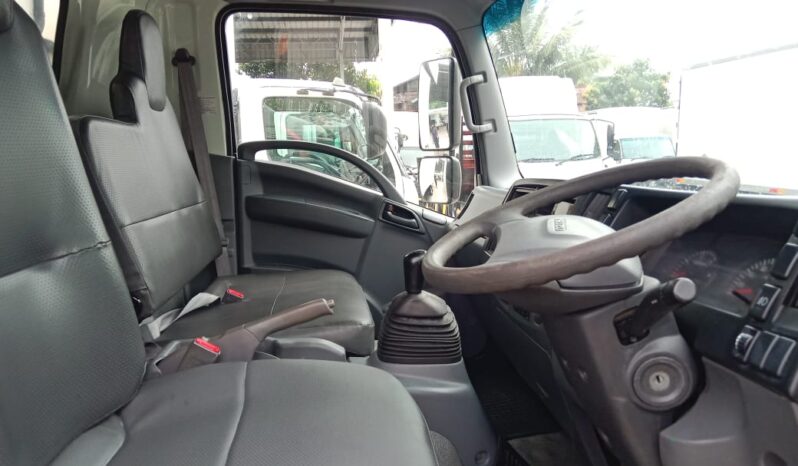 2019 ISUZU NPR81UKH | 16’2″ FREEZER BOX | full