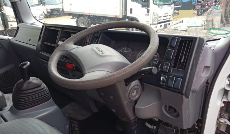 2019 ISUZU NPR81UKH | 16’2″ FREEZER BOX | full