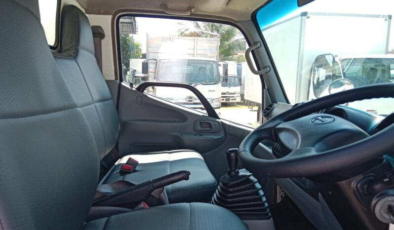 2014 Hino WU640R Aluminium Box 13’2 full