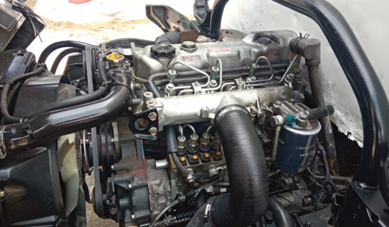 2015/16 MITSUBISHI FUSO FE83PG | ALUMINUM BOX 16’8″ full