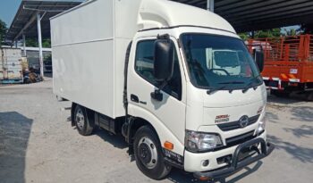 🚚 2020 HINO XZU600R | ALUMINUM BOX 10’4″ | LOW MILEAGE 36K KM full