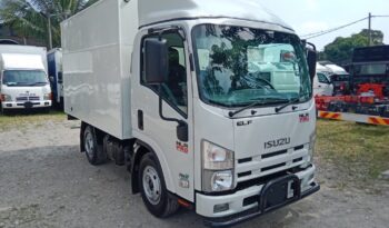 2016 Isuzu NLR55UEE Aluminium Box 10′ full