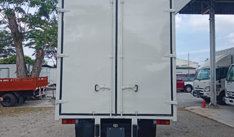 2015/16 MITSUBISHI FUSO FE83PG | ALUMINUM BOX 16’8″ full