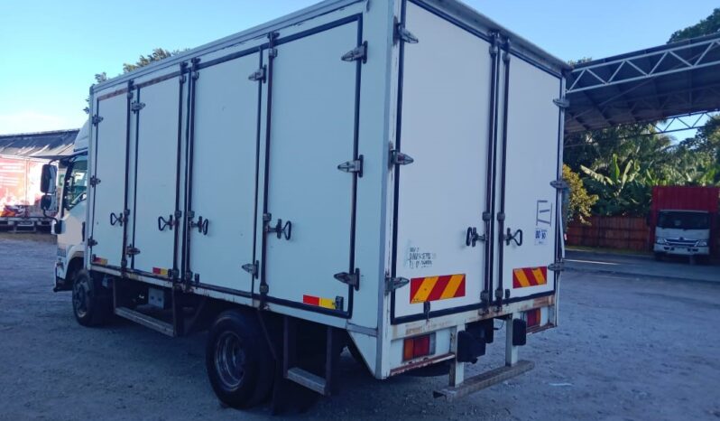 2017 Isuzu NPR75UHH Fiber Box 14’5 (4 LHS Door) full