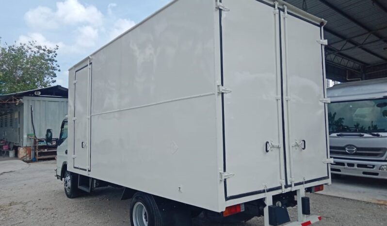 2015/16 MITSUBISHI FUSO FE83PG | ALUMINUM BOX 16’8″ full