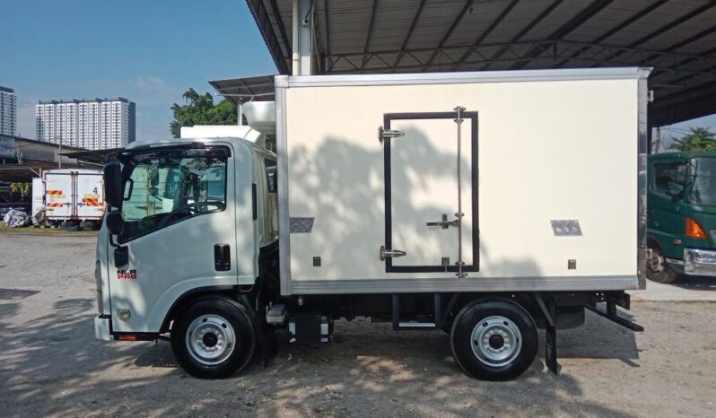 2019/20 Isuzu NLR77UEE Chiller Box 10’1 full
