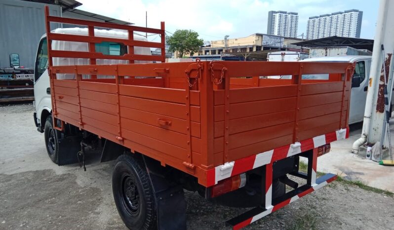 2013/14 Hino WU302R KARGO AM 10’4 full