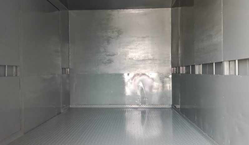 2016 Isuzu NLR55UEE Aluminium Box 10′ full
