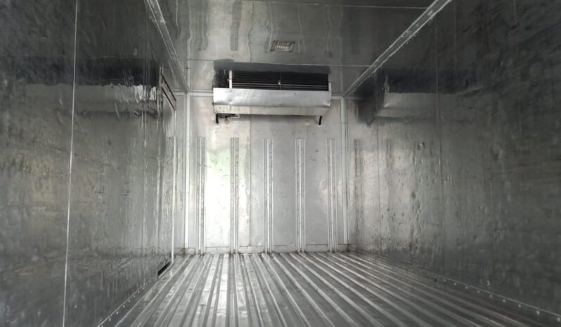 2019 ISUZU NPR81UKH | 16’2″ FREEZER BOX | full