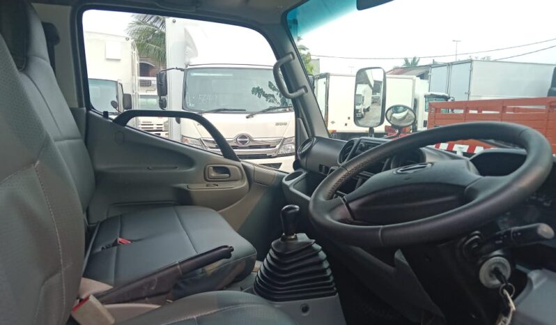 🚚 2012 HINO WU600 | ALU BOX 10’7″ | 2 RHS + 2 LHS DOORS full