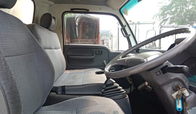 🚚 2013 NISSAN UD YU41T5 (UBS) | ALUMINUM BOX 14’3″ SELL AS CONDITION full
