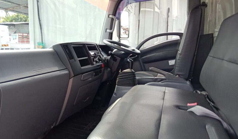 🚚 2019 ISUZU NPR81UKH | FREEZER BOX 16’1″ + TAIL LIFT | 1 LHS DOOR full