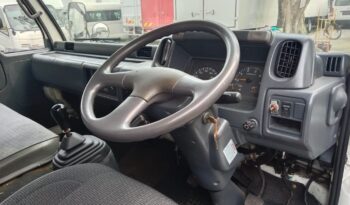 🚚 2011 NISSAN UD YU41T5 | ALUMINUM BOX 16’1″ full