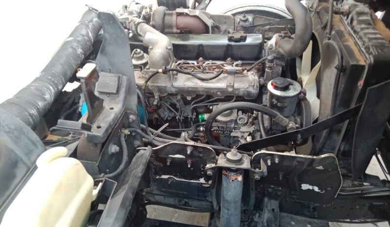 🚚 2013 NISSAN UD YU41T5 (UBS) | ALUMINUM BOX 14’3″ SELL AS CONDITION full