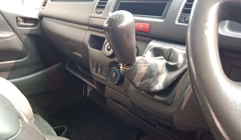 🚐 2016/17 TOYOTA HIACE WINDOW VAN 2.5(D) | 10 SEATER full