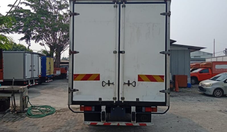 🚚 2013 NISSAN UD YU41T5 (UBS) | ALUMINUM BOX 14’3″ SELL AS CONDITION full