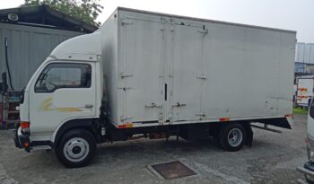 🚚 2011 NISSAN UD YU41T5 | ALUMINUM BOX 16’1″ full