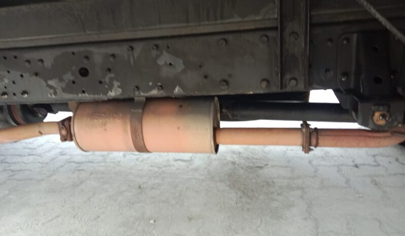 🚚 2013 NISSAN UD YU41T5 (UBS) | ALUMINUM BOX 14’3″ SELL AS CONDITION full